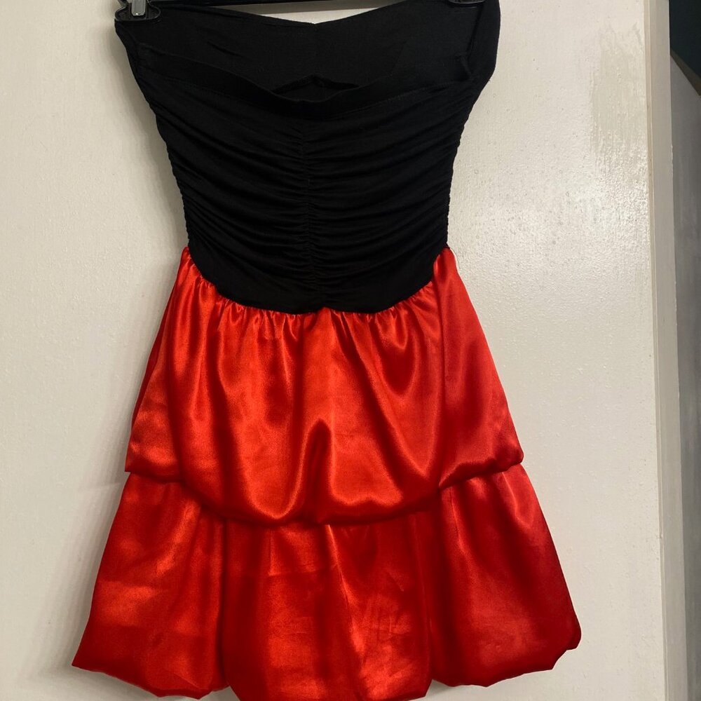 Misope Black and Red Ruched Bodycon Strapless Mini Dress Size Small